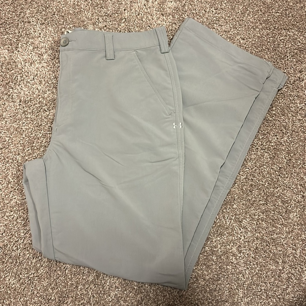 Men’s grey under armour all season gear pants size 34/32